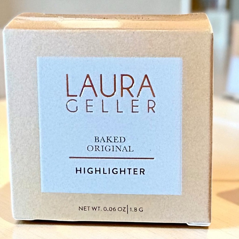 ⚫️ Laura Geller Beauty Baked Natural Glow Highlighter in French Vanilla NIB - Picture 3 of 9